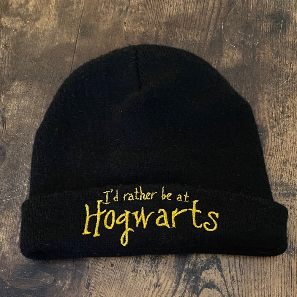 Black Hogwarts Winter Hat
